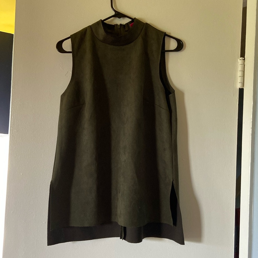 Vince Camuto sleeveless faux suede sleeveless tunic top.